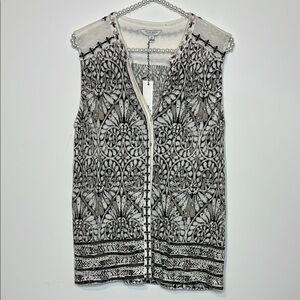 LUCKY ~ SLEEVELESS BUTTON DOWN ~ EMBROIDERY ~ NWT ~ SIZE SMALL